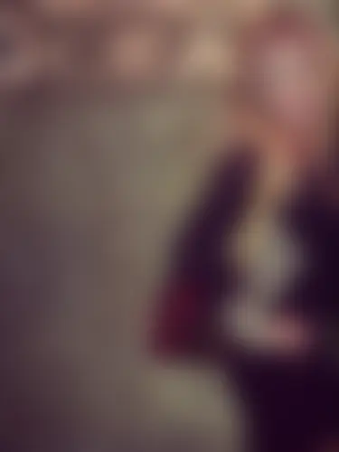 Pleasuredoll, 33
